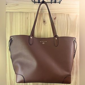 Michael Kors tote
